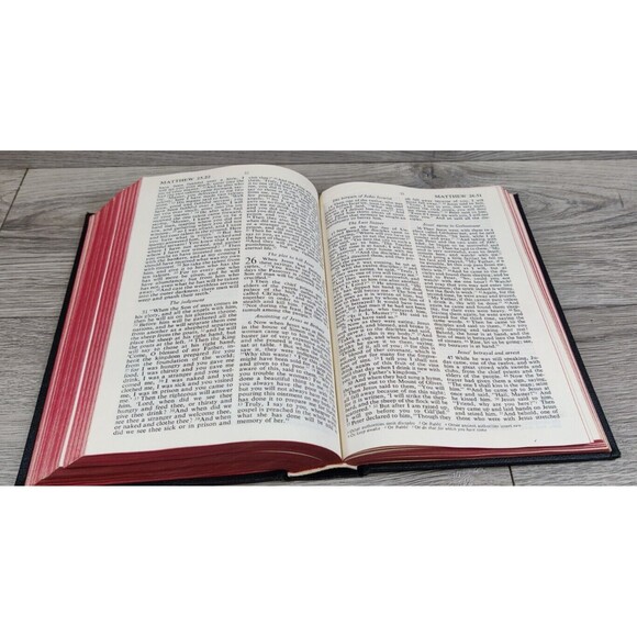 Vintage HOLY BIBLE REVISED STANDARD VERSION 1952 Black Church Pew Bible - Picture 8 of 12